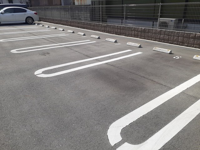 駐車場 写真12