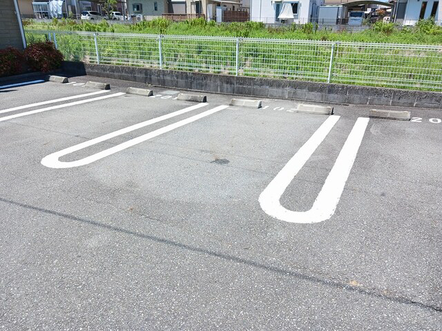 駐車場 写真12
