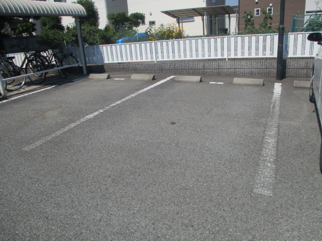 駐車場 写真13
