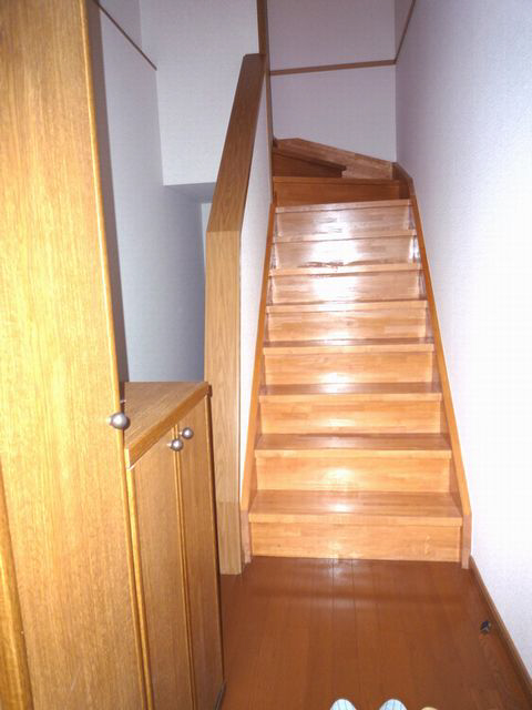 玄関 室内階段とおしゃれな内装♪ 写真7