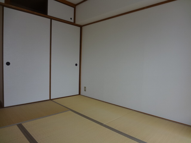 寝室 和室 やっぱり畳が落ち着きますね(^・^) 写真11