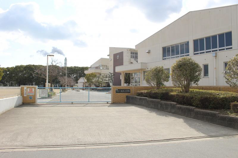 城西小学校まで593m (徒歩8分) 写真21
