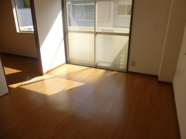 居室 写真16
