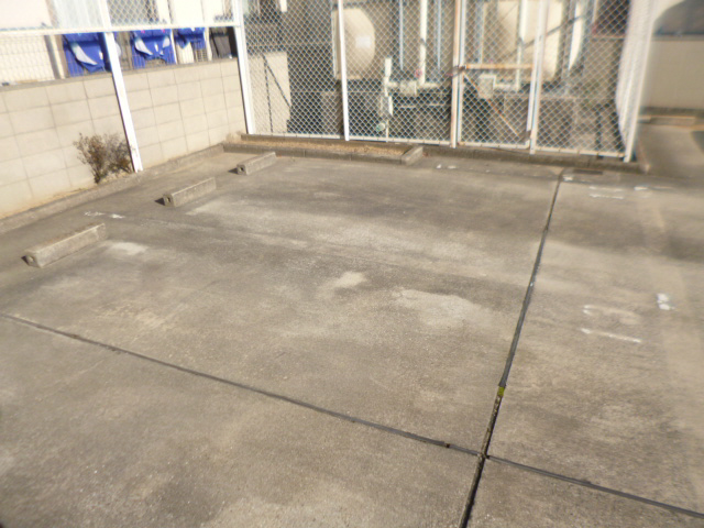 駐車場 写真13