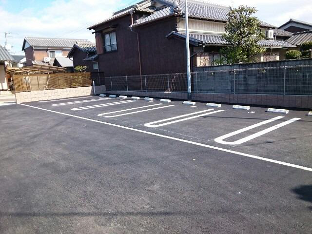 駐車場 写真13