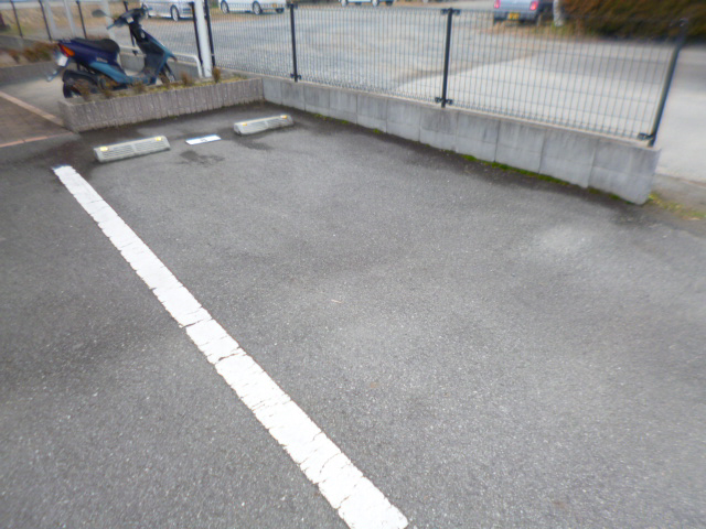駐車場 写真13