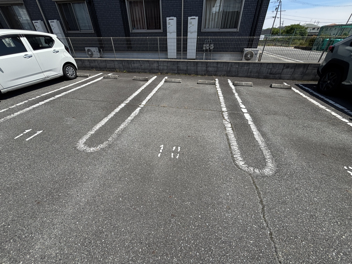 駐車場 写真15