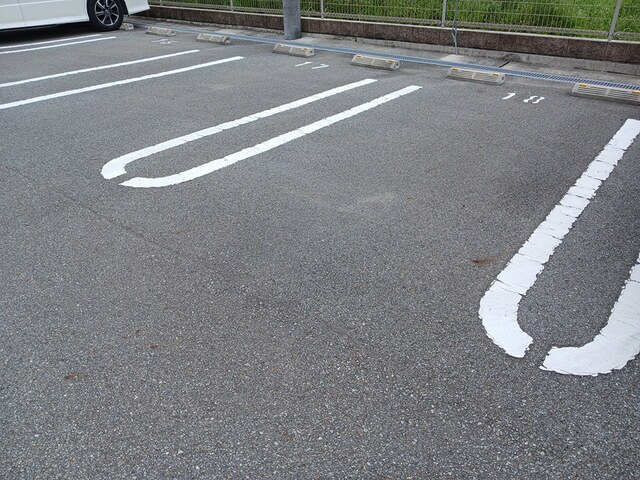 駐車場 写真13