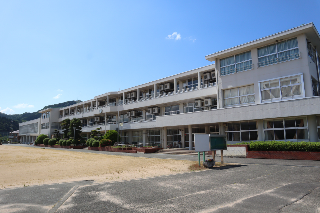 梁瀬中学校まで851m (徒歩11分) 写真22