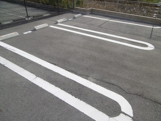 駐車場 写真13