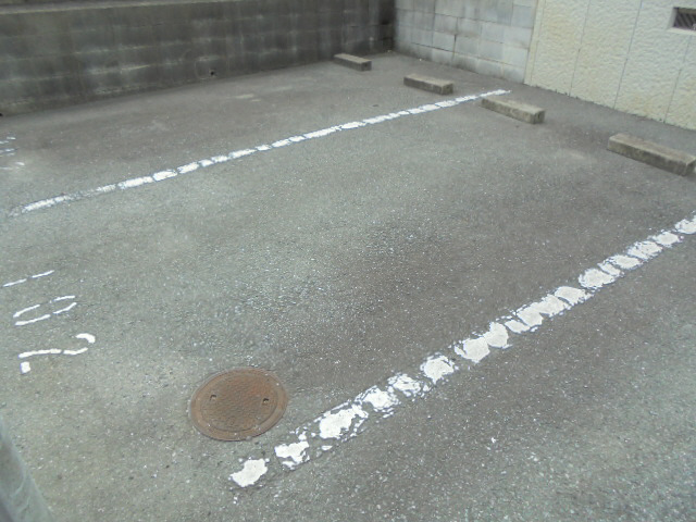 駐車場 写真12