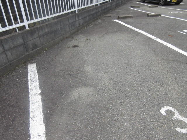駐車場 写真13
