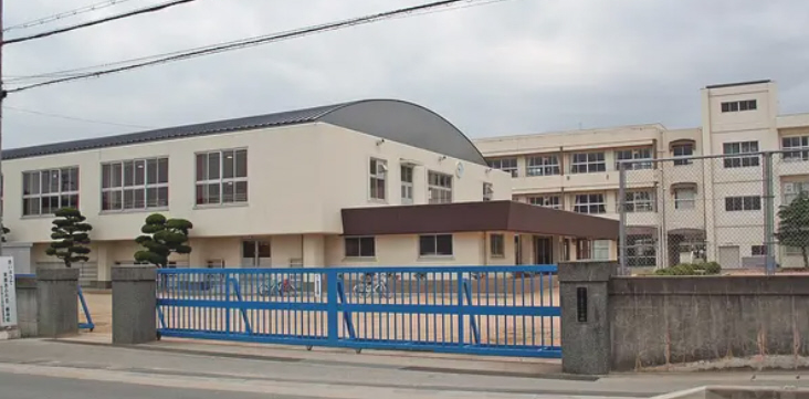 香呂小学校まで774m (徒歩10分) 写真21