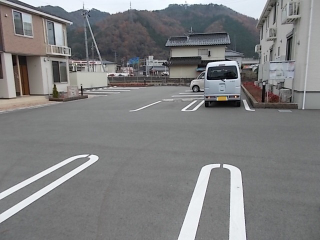駐車場 写真12