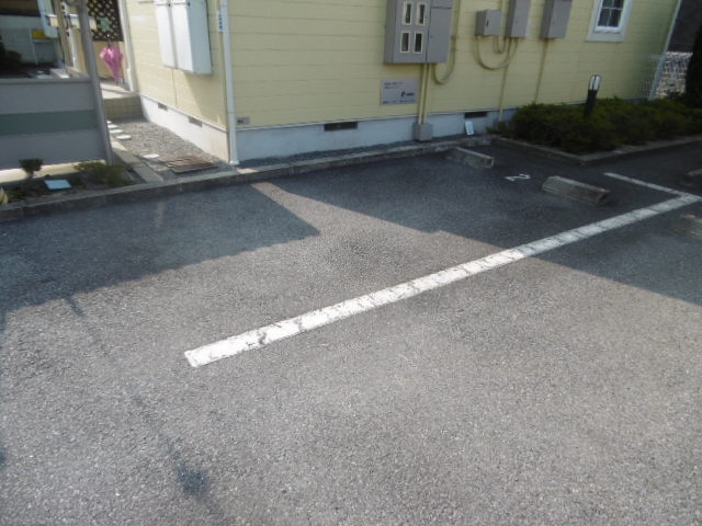 駐車場 写真13
