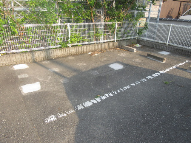駐車場 写真12