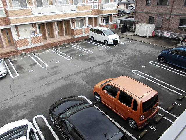 駐車場 写真13