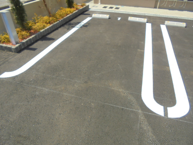 駐車場 写真13