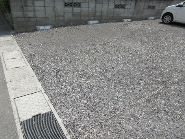 駐車場 写真13
