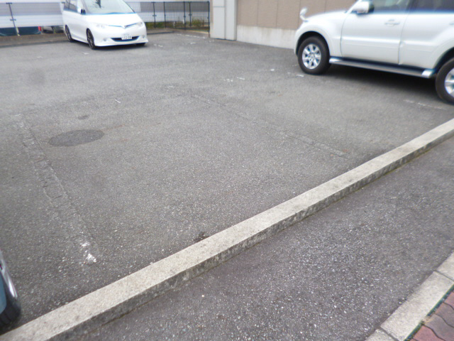 駐車場 写真13