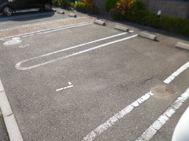 駐車場 写真13
