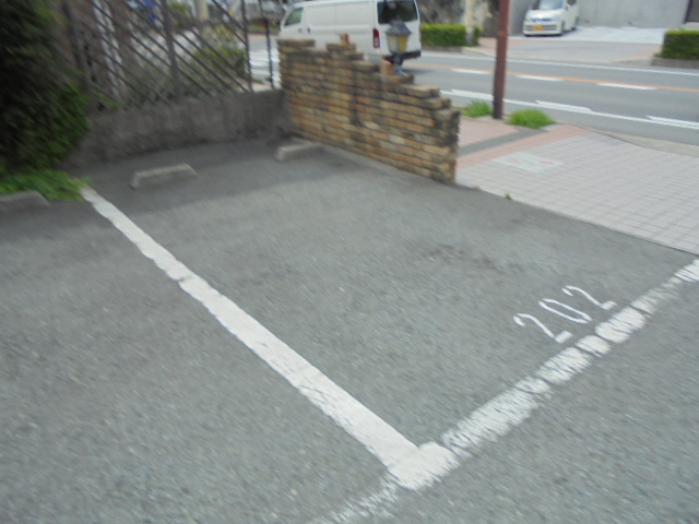 駐車場 写真13