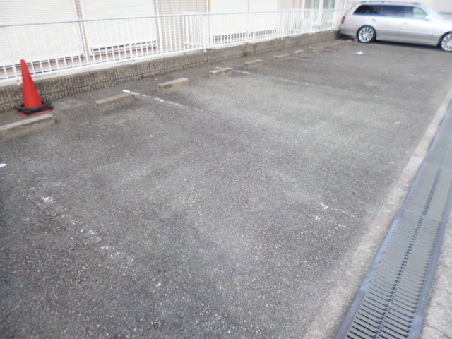 駐車場 写真14