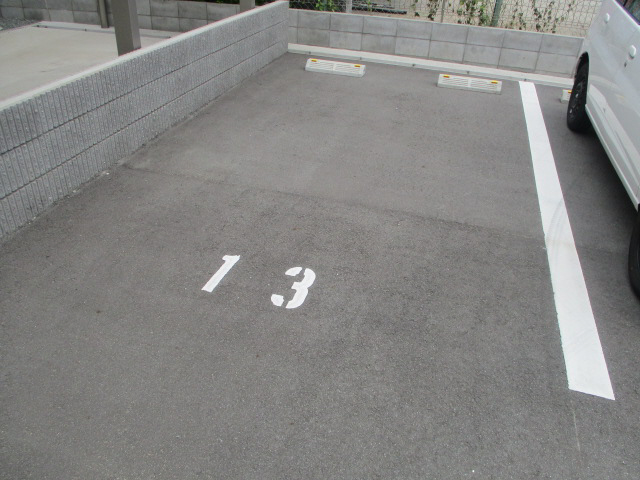 駐車場 写真13