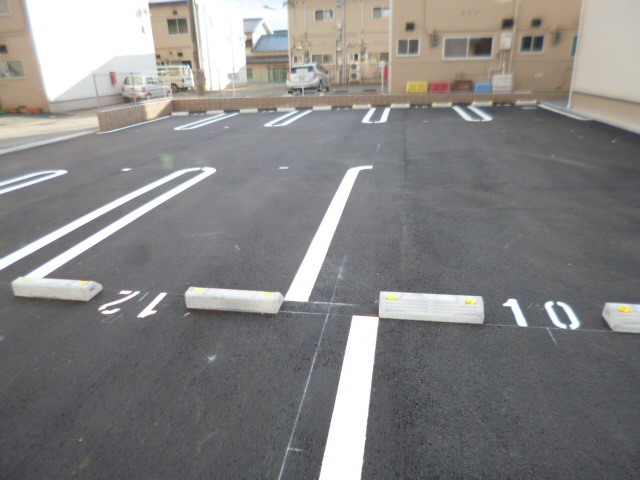 駐車場 写真13