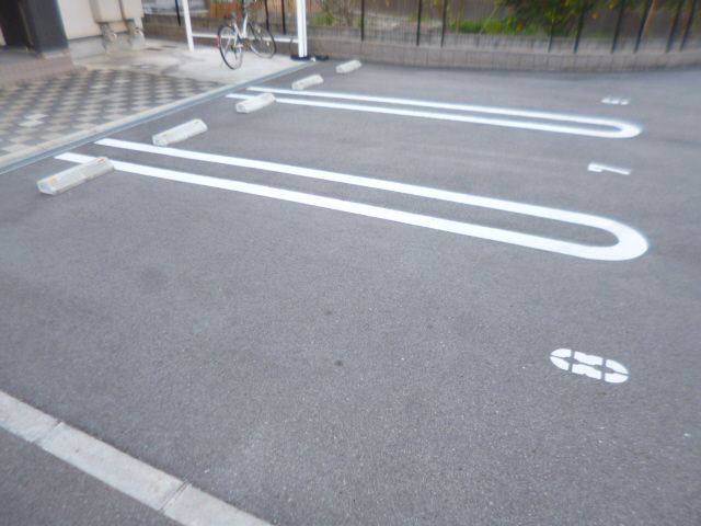 駐車場 写真13