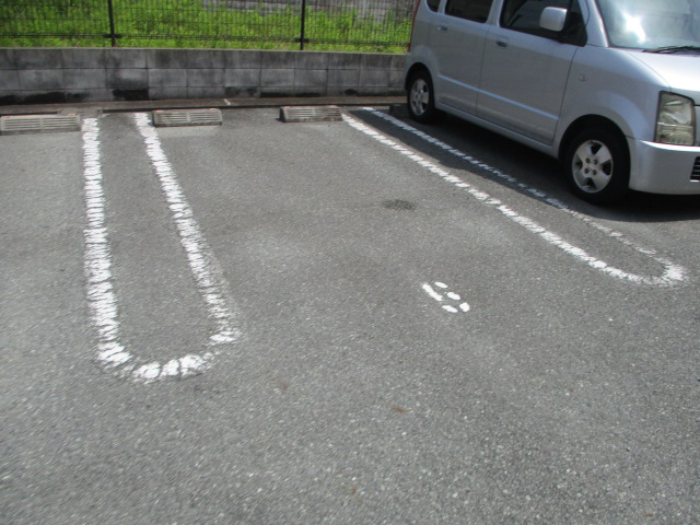 駐車場 写真12