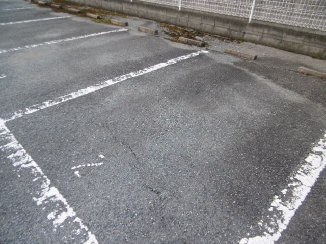 駐車場 写真13