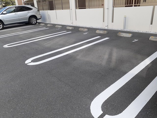 駐車場 写真12