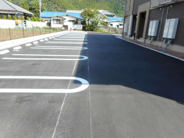 駐車場 写真12
