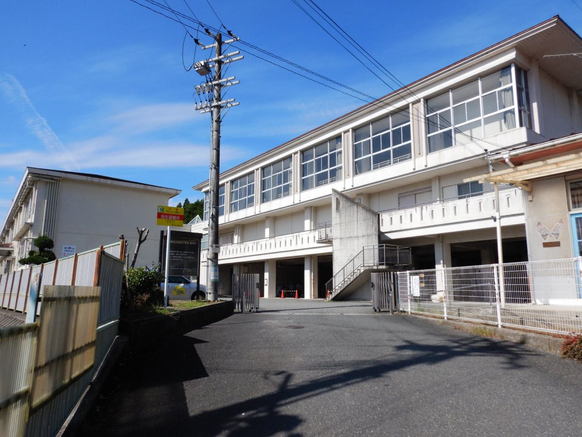 桜丘小学校まで609m (徒歩8分) 写真21