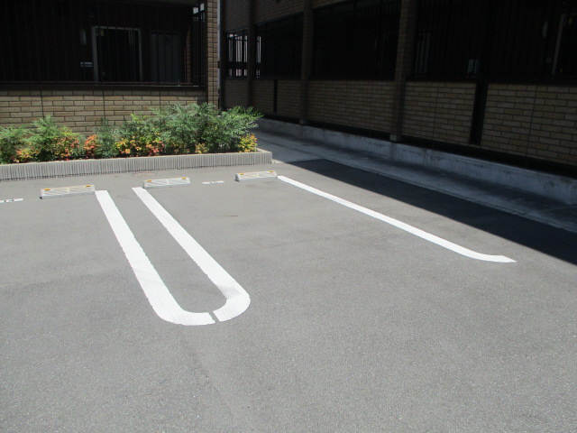 駐車場 写真13