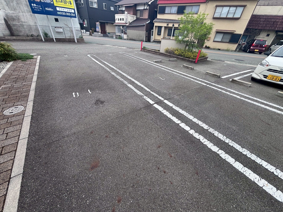 駐車場 写真14