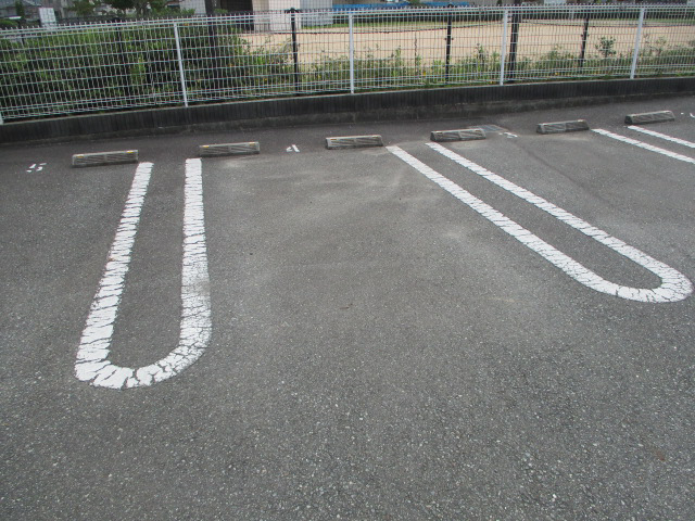 駐車場 写真12