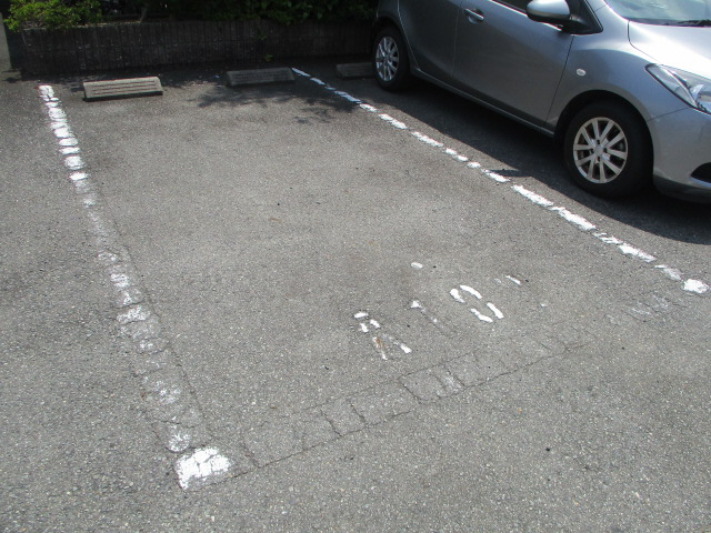 駐車場 写真12