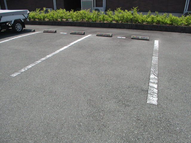 駐車場 写真12