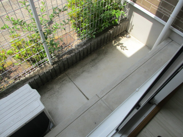 バルコニー・ベランダ 玄関扉 写真10