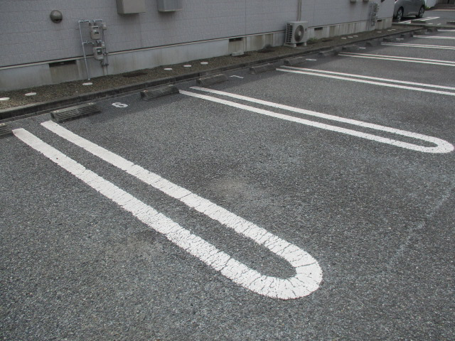 駐車場 写真13