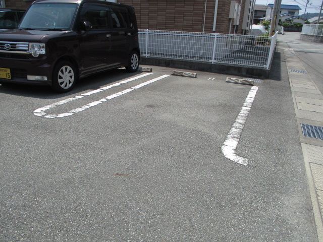 駐車場 写真12