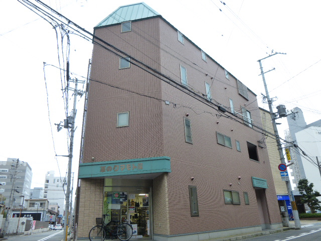 エルマノビル