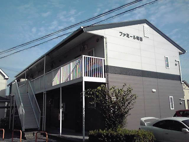 ファミィール町田