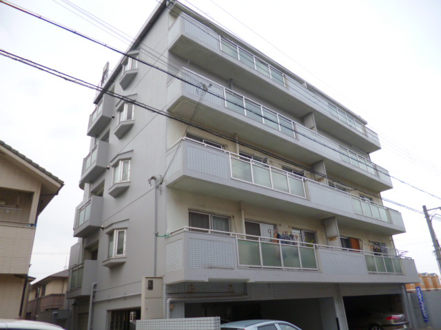 ガーデンハイツ西飾磨