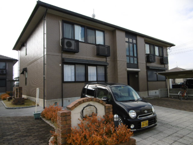 ＬＩＶＥ－ＴＯＷＮ