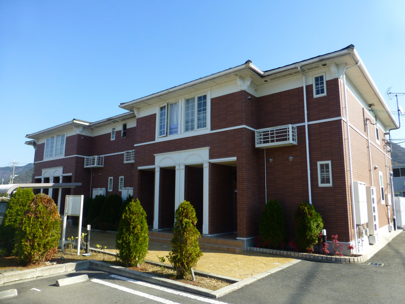 メゾン　ラ・ピニヨンB