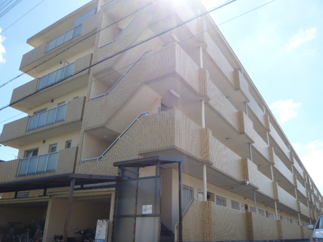 物件番号:1124301636 人気のシステムキッチン仕様☆　駅まで徒歩４分！！　最上階です♪